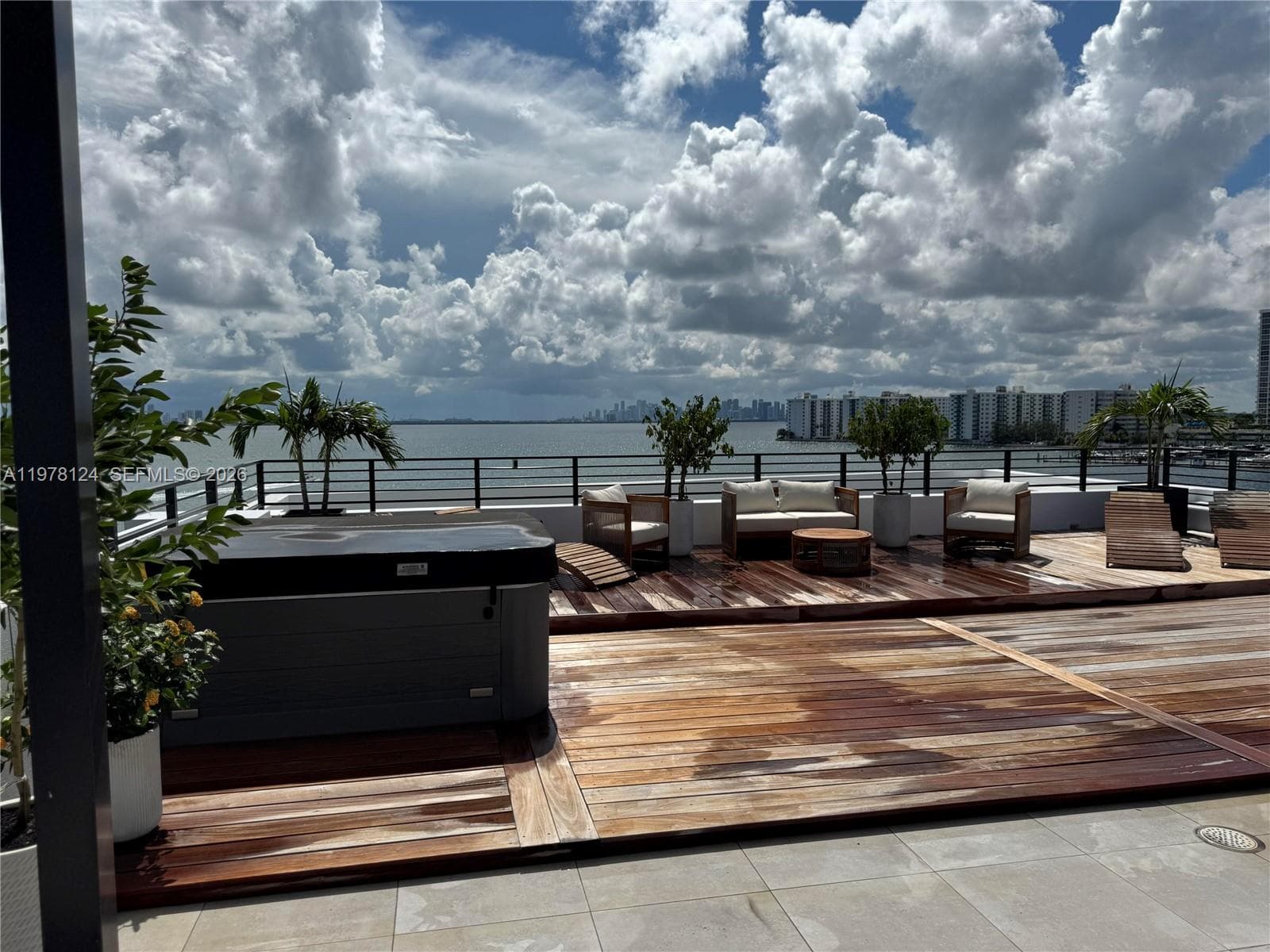 1930 Bay Dr # 4, Miami Beach FL 33141 — 21