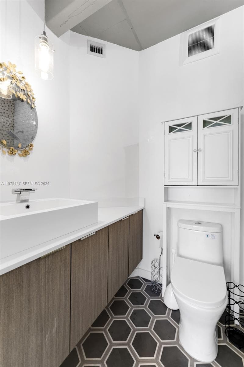 6901 Edgewater Dr # 315, Coral Gables FL 33133 — 15