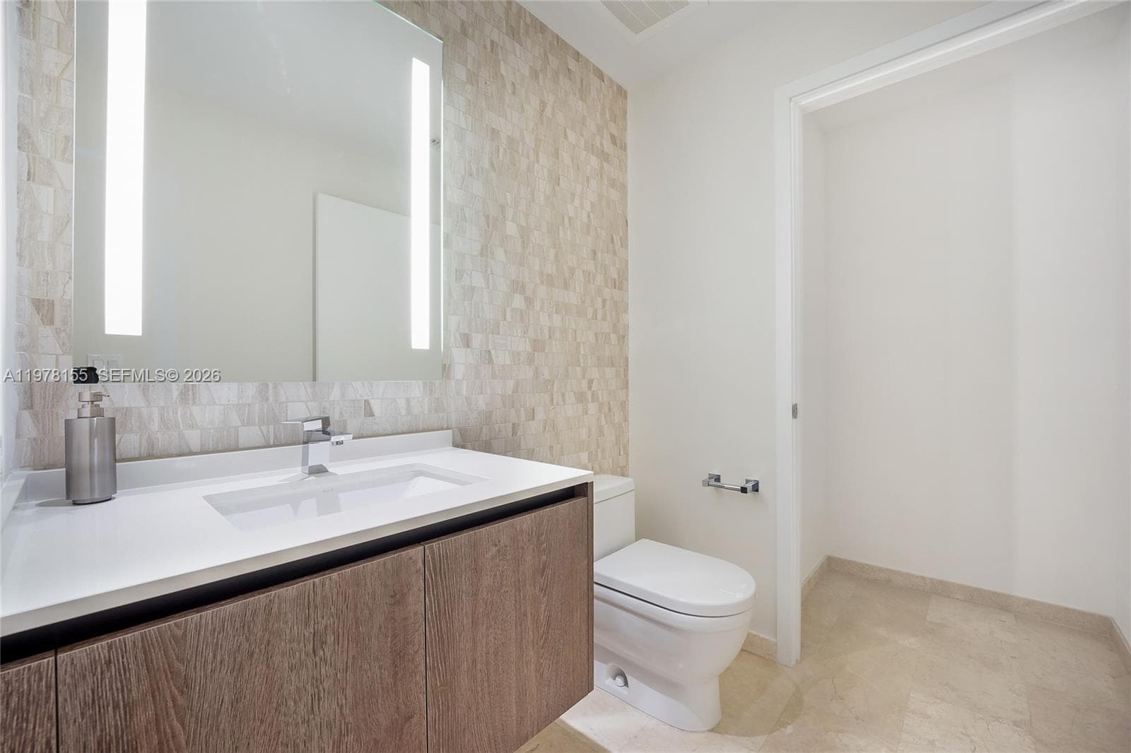88 SW 7th St # 1810, Miami FL 33130 — 13