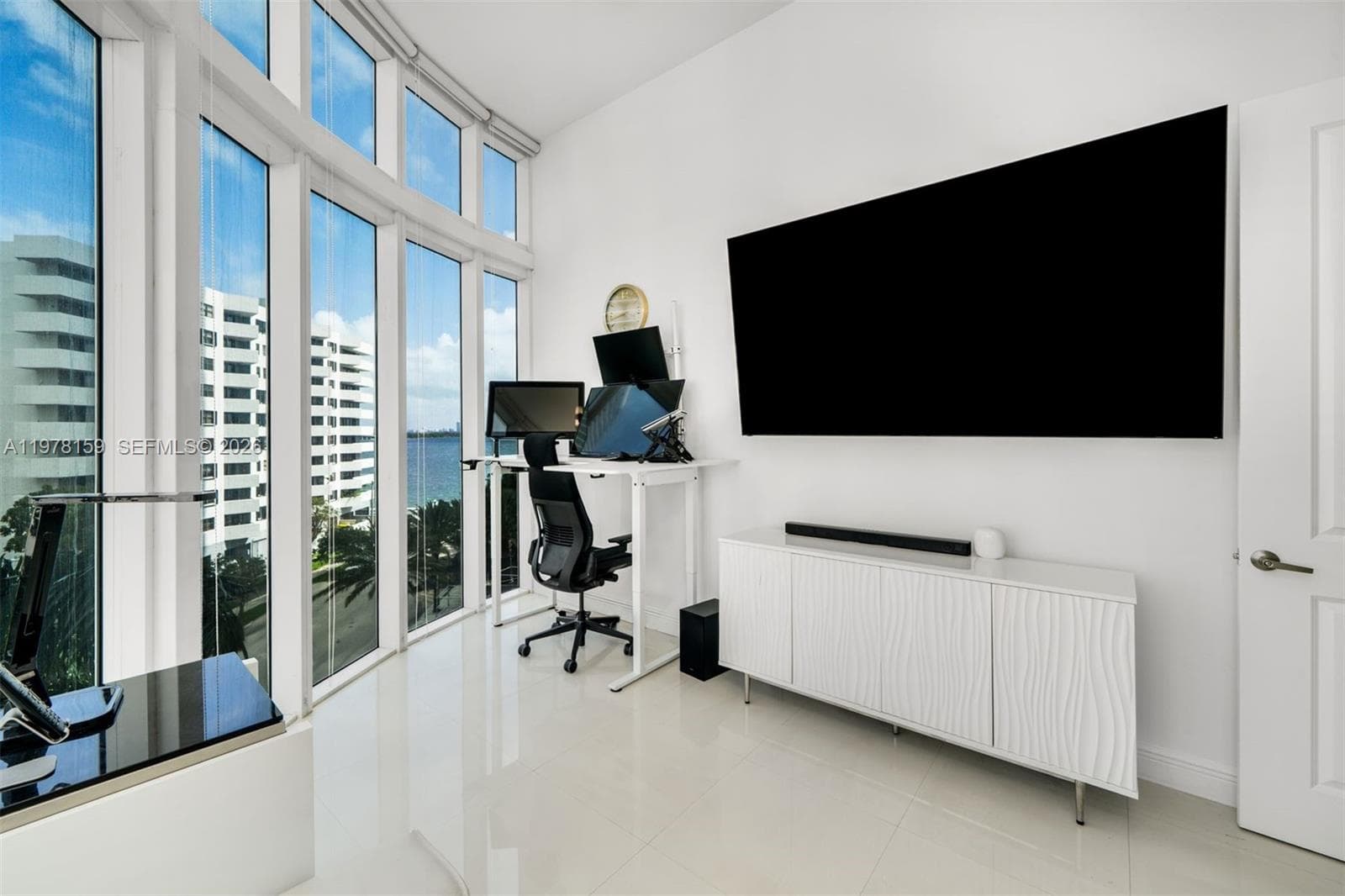 480 NE 30th St # 501, Miami FL 33137 — 17