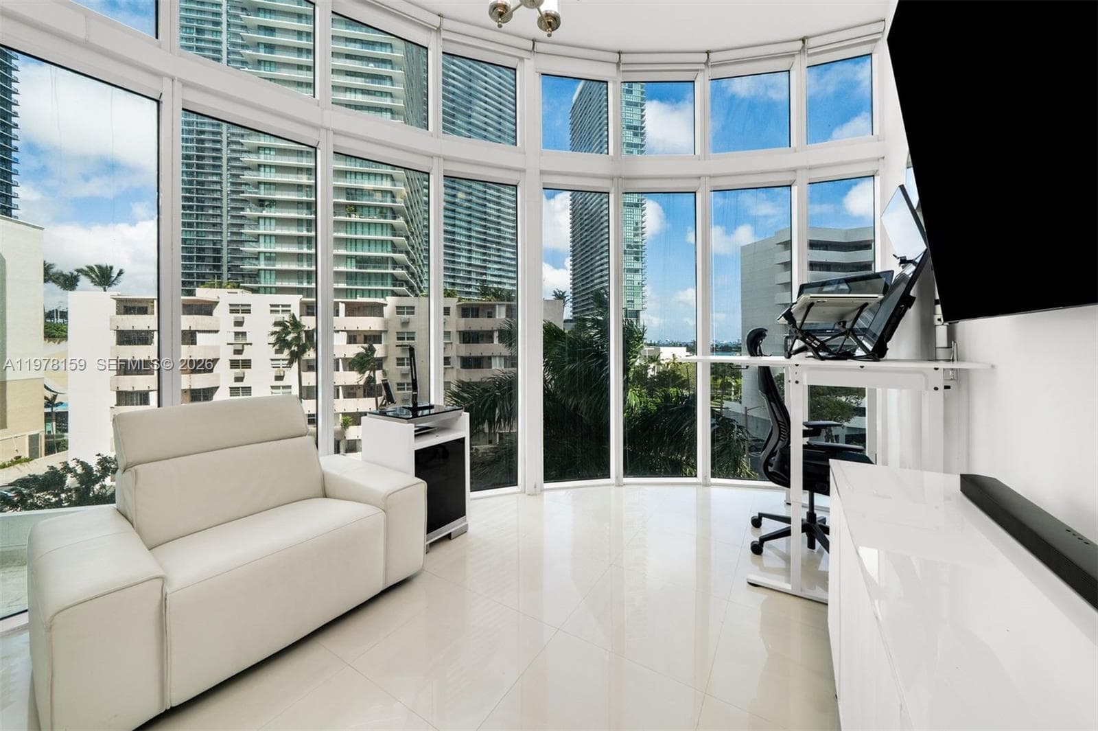 480 NE 30th St # 501, Miami FL 33137 — 16