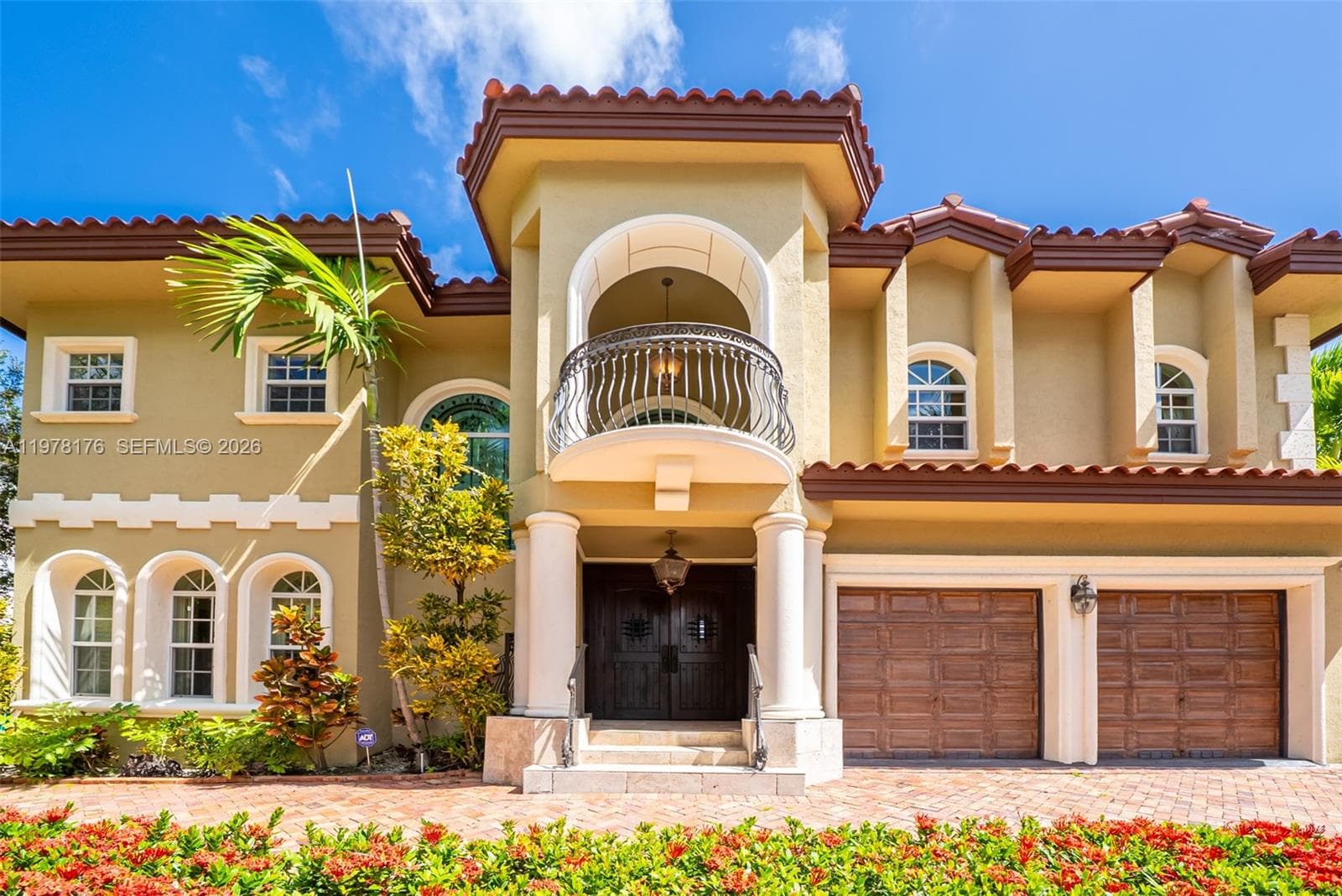 4501 N Bay Rd, Miami Beach FL 33140 — 2
