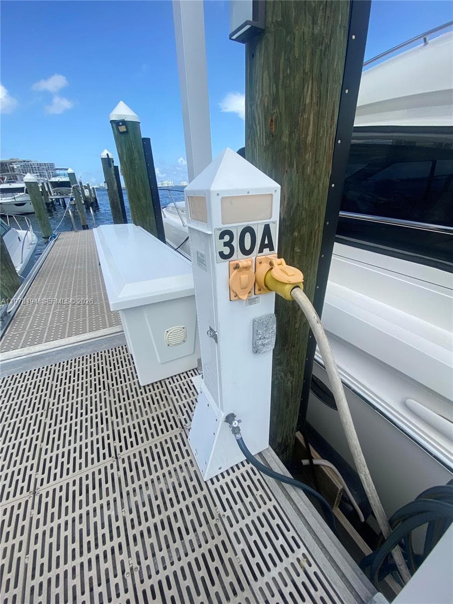 1901 Brickell Ave Slip 29A, Miami FL 33129 — 7