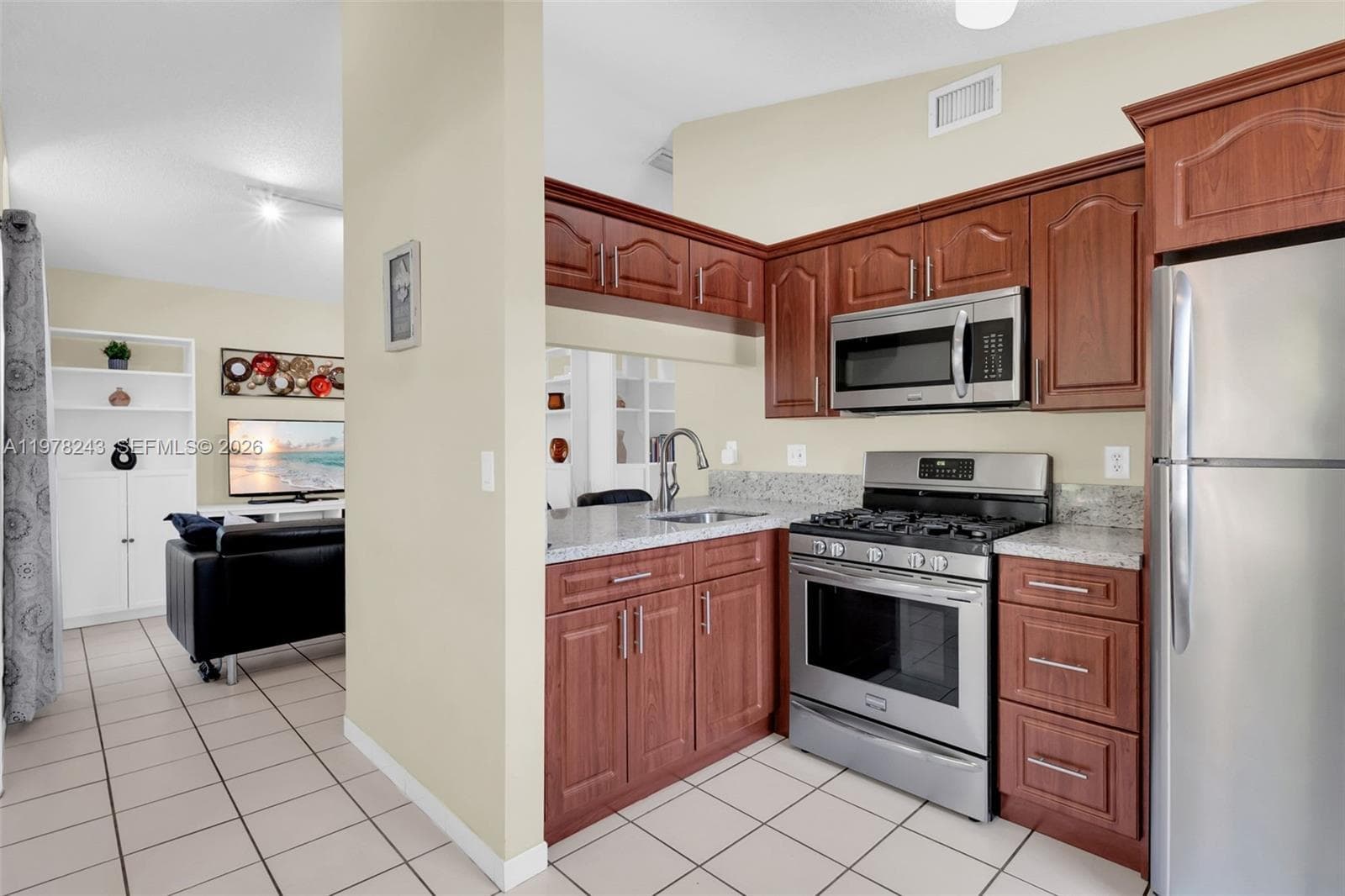 8751 SW 215th Ter, Cutler Bay FL 33189 — 7