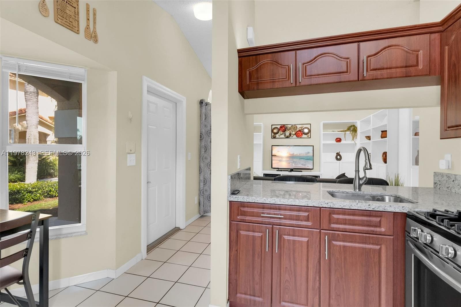 8751 SW 215th Ter, Cutler Bay FL 33189 — 8