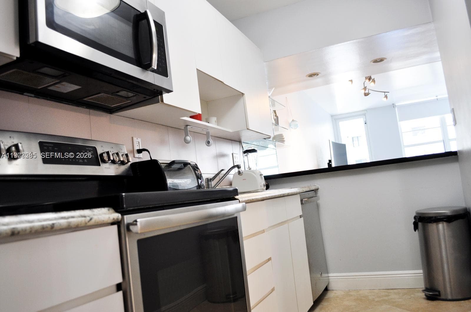 100 Lincoln Rd # 728, Miami Beach FL 33139 — 2