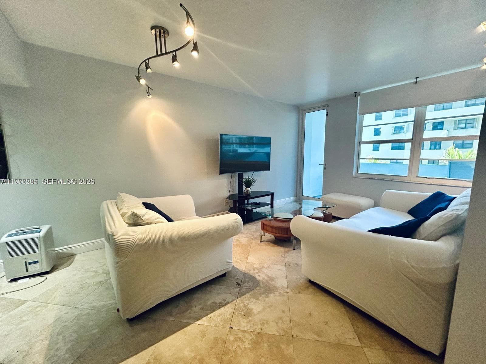 100 Lincoln Rd # 728, Miami Beach FL 33139 — 1
