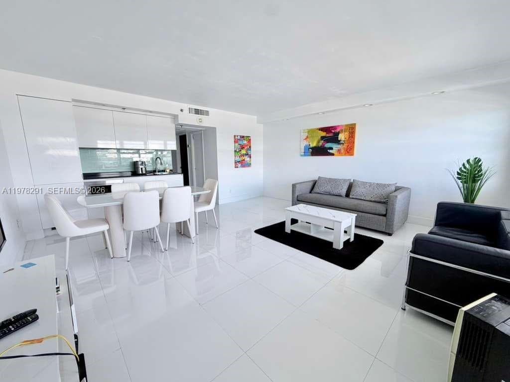 100 Lincoln Rd # 1404, Miami Beach FL 33139 — 5