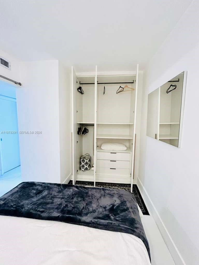 100 Lincoln Rd # 1404, Miami Beach FL 33139 — 9