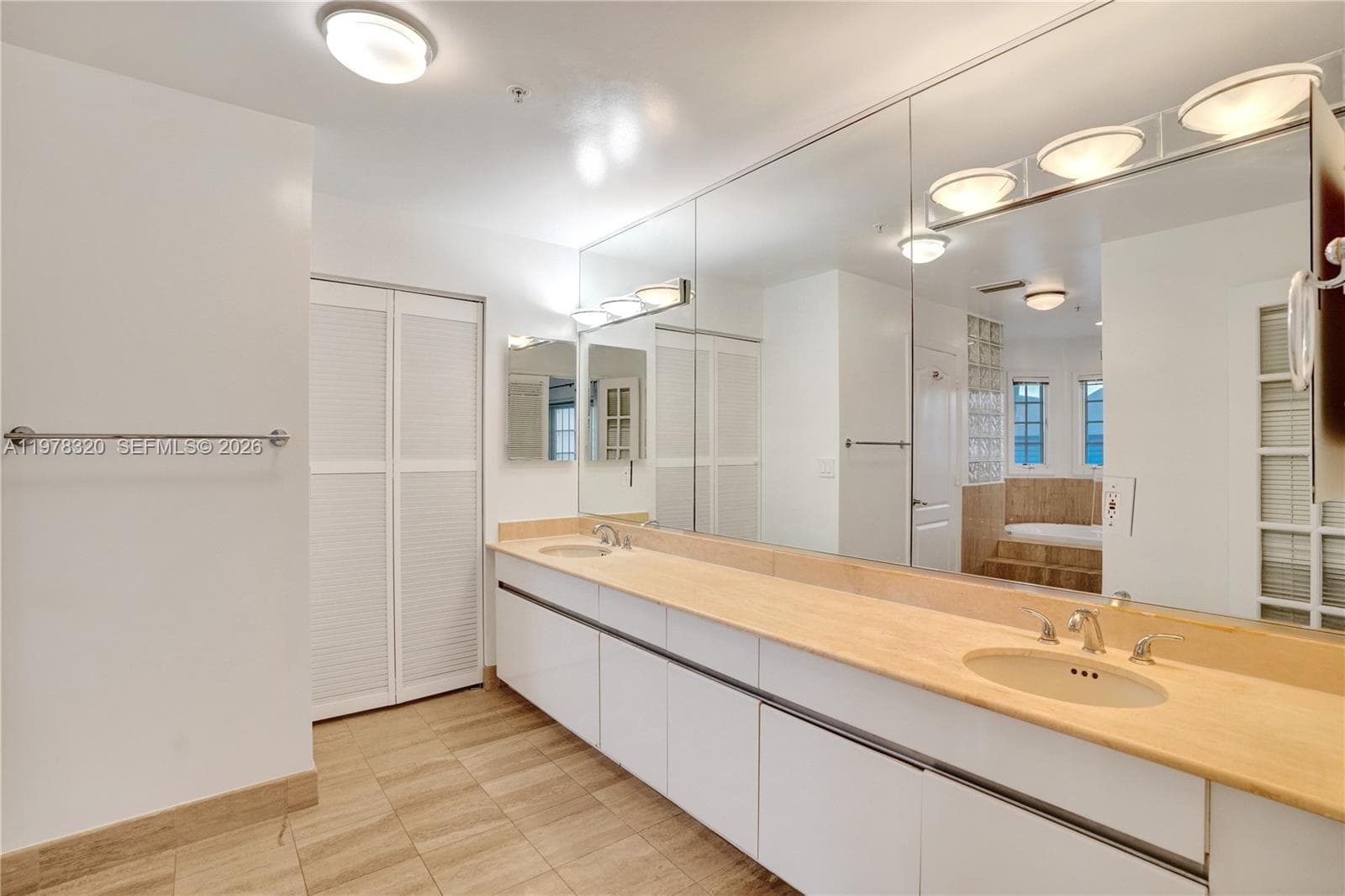 1415 Sunset Harbour Dr # 202, Miami Beach FL 33139 — 22