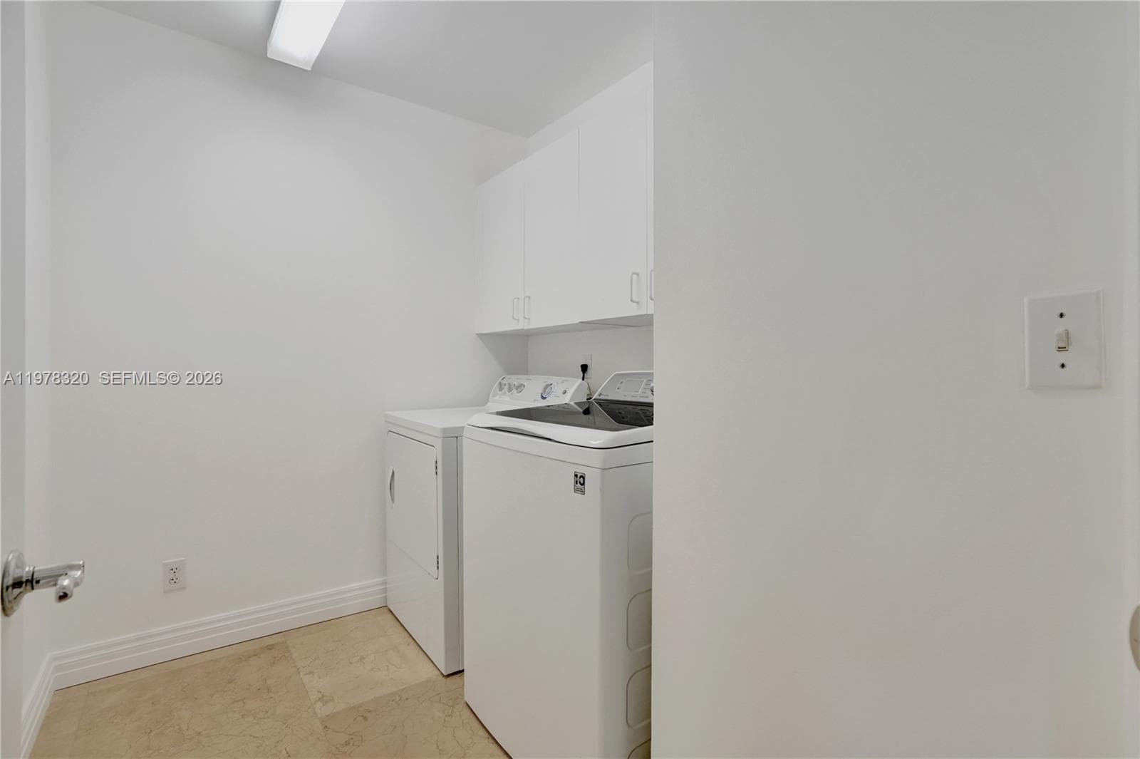 1415 Sunset Harbour Dr # 202, Miami Beach FL 33139 — 25