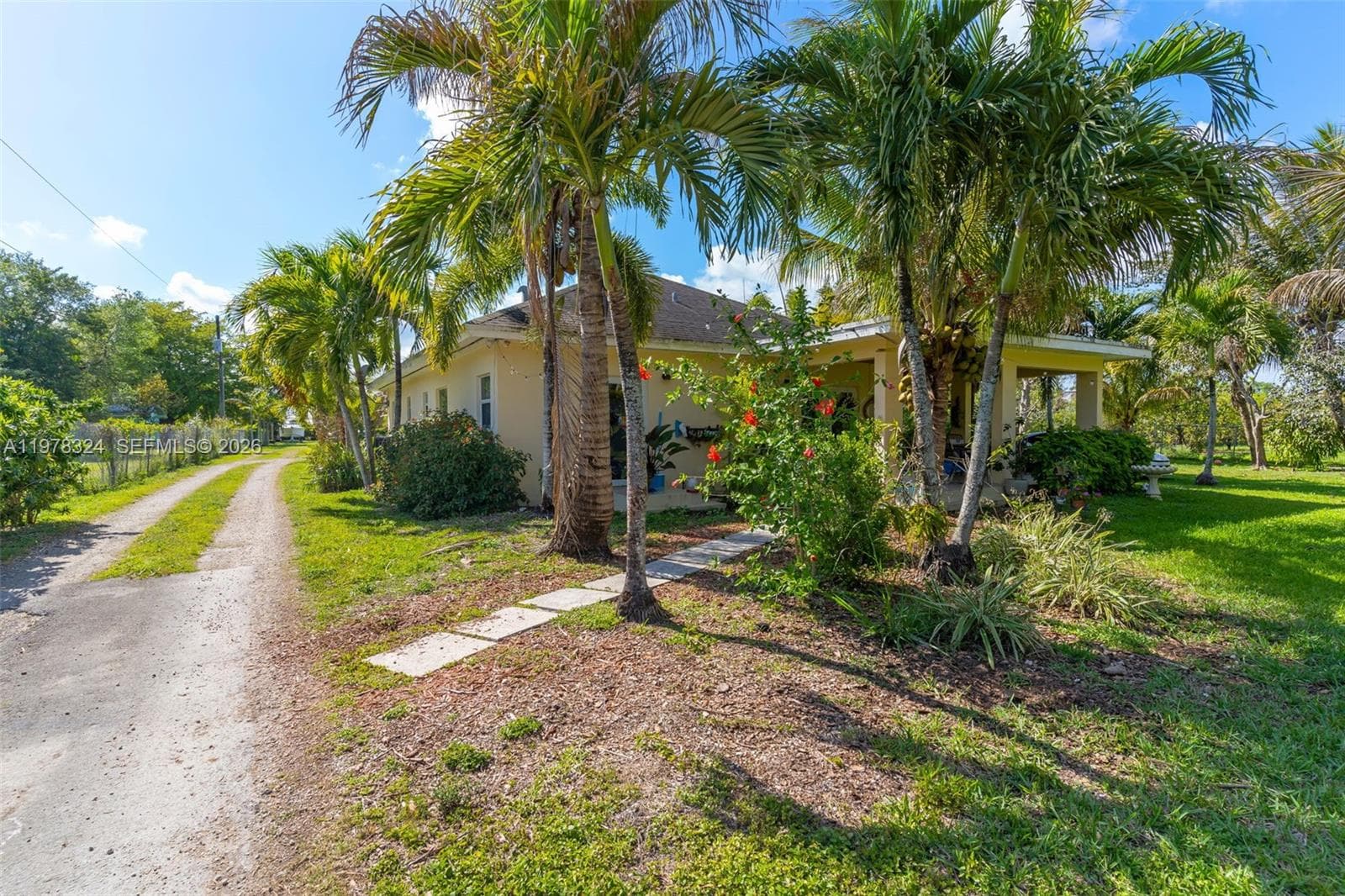 23400 SW 142nd Ave, Homestead FL 33032 — 25