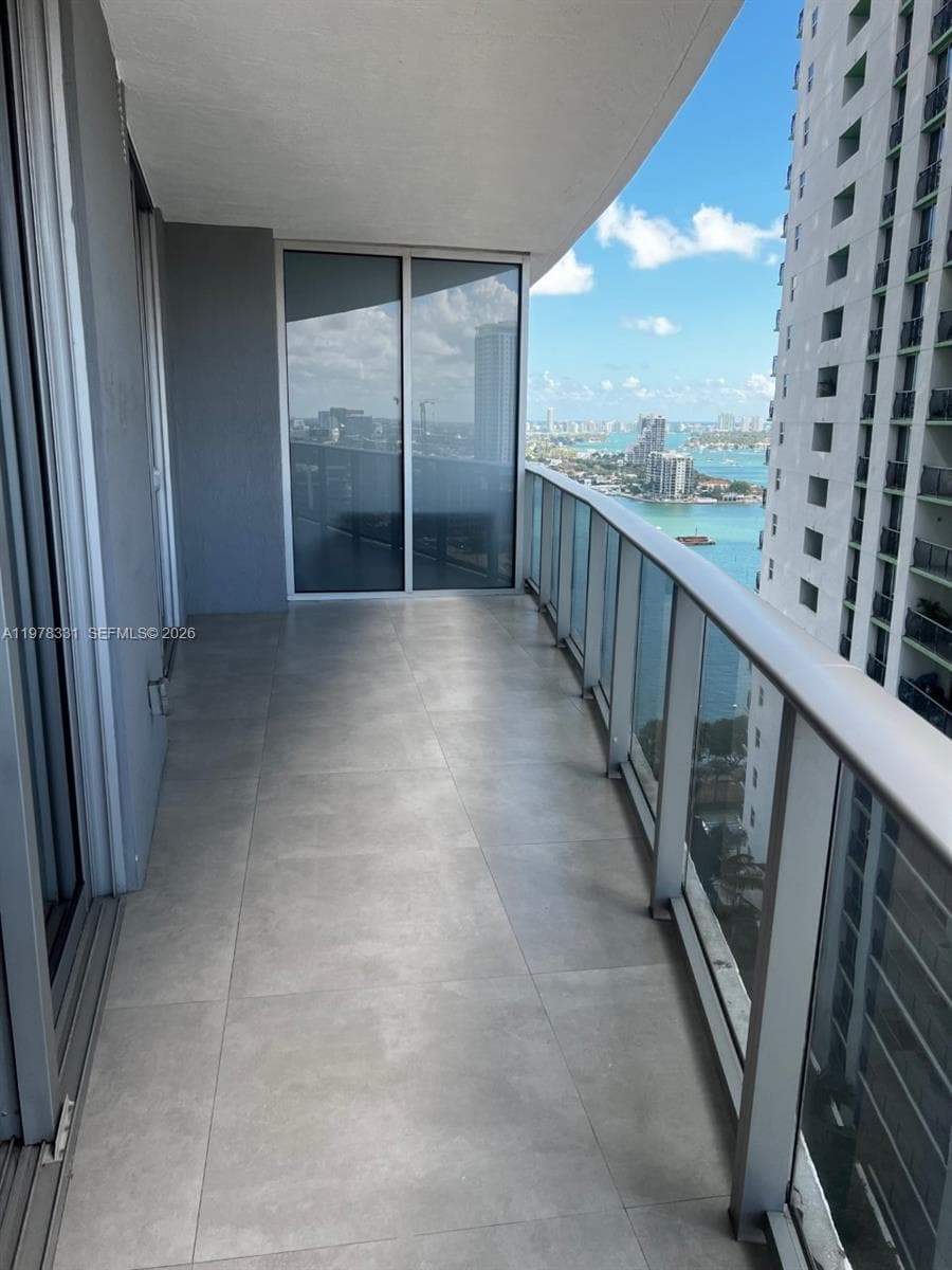 488 NE 18th St # 2302, Miami FL 33132 — 2
