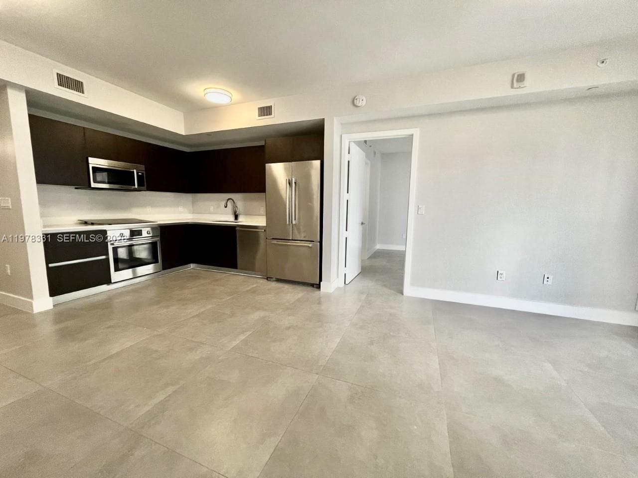 488 NE 18th St # 2302, Miami FL 33132 — 4