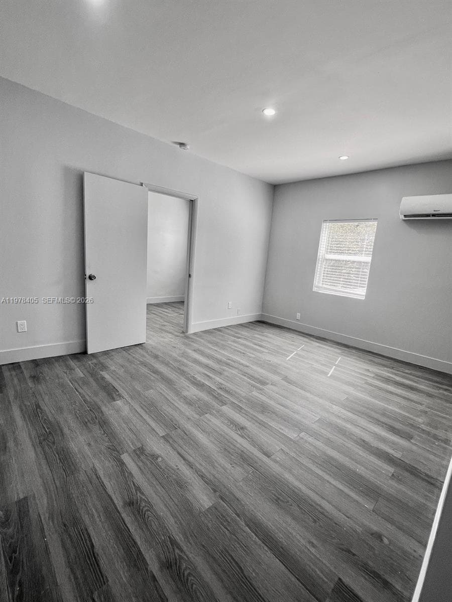 852 SW 13th Ave, Miami FL 33135 — 12