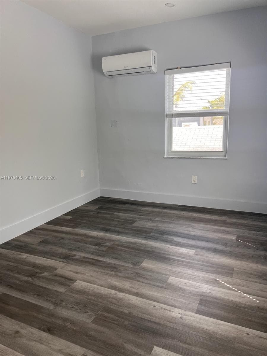 852 SW 13th Ave, Miami FL 33135 — 5