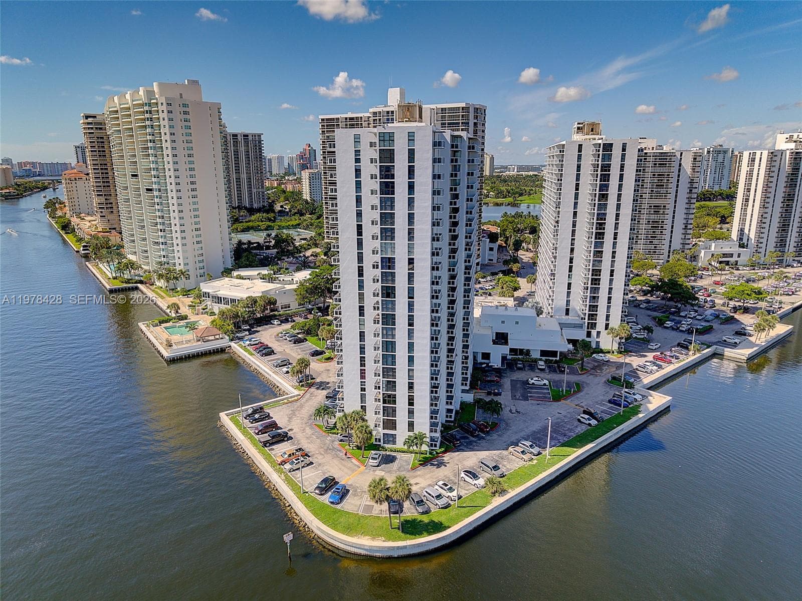 20515 E Country Club Dr # 849, Aventura FL 33180 — 42