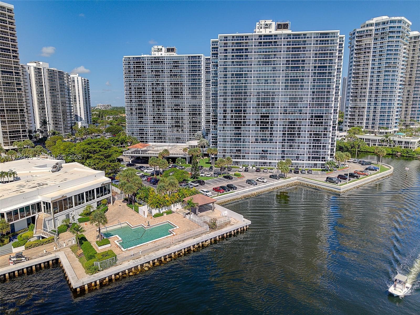 20515 E Country Club Dr # 849, Aventura FL 33180 — 36