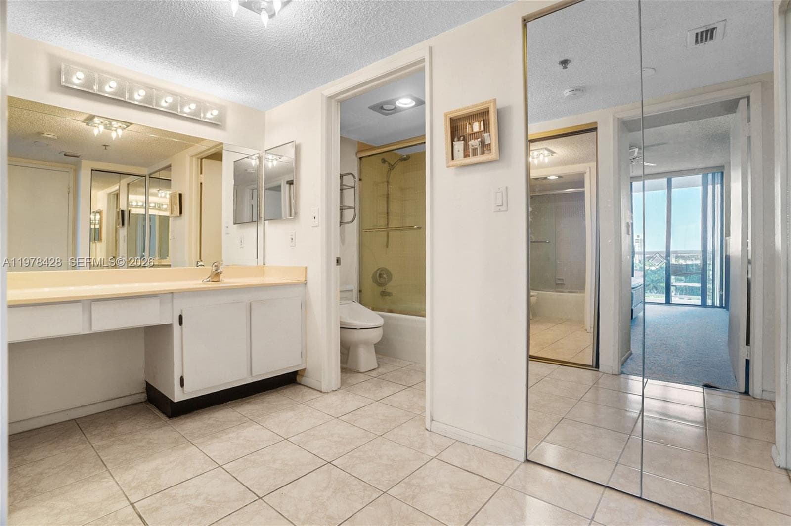 20515 E Country Club Dr # 849, Aventura FL 33180 — 32