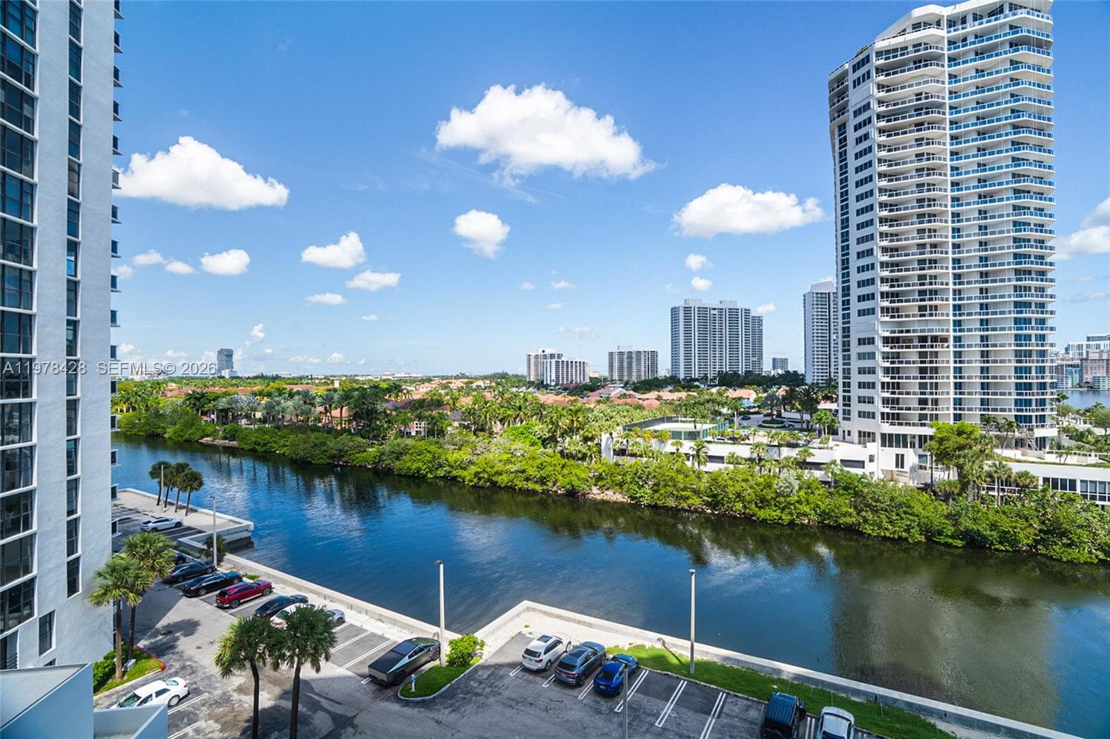 20515 E Country Club Dr # 849, Aventura FL 33180 — 1