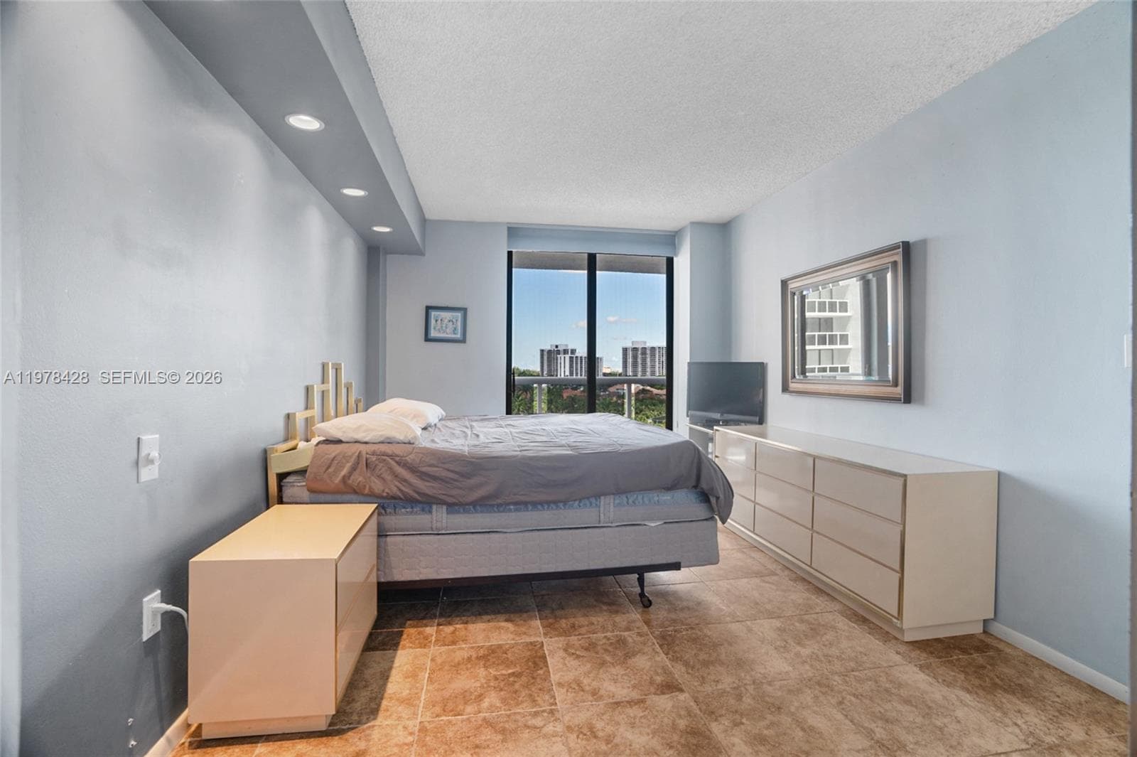 20515 E Country Club Dr # 849, Aventura FL 33180 — 28