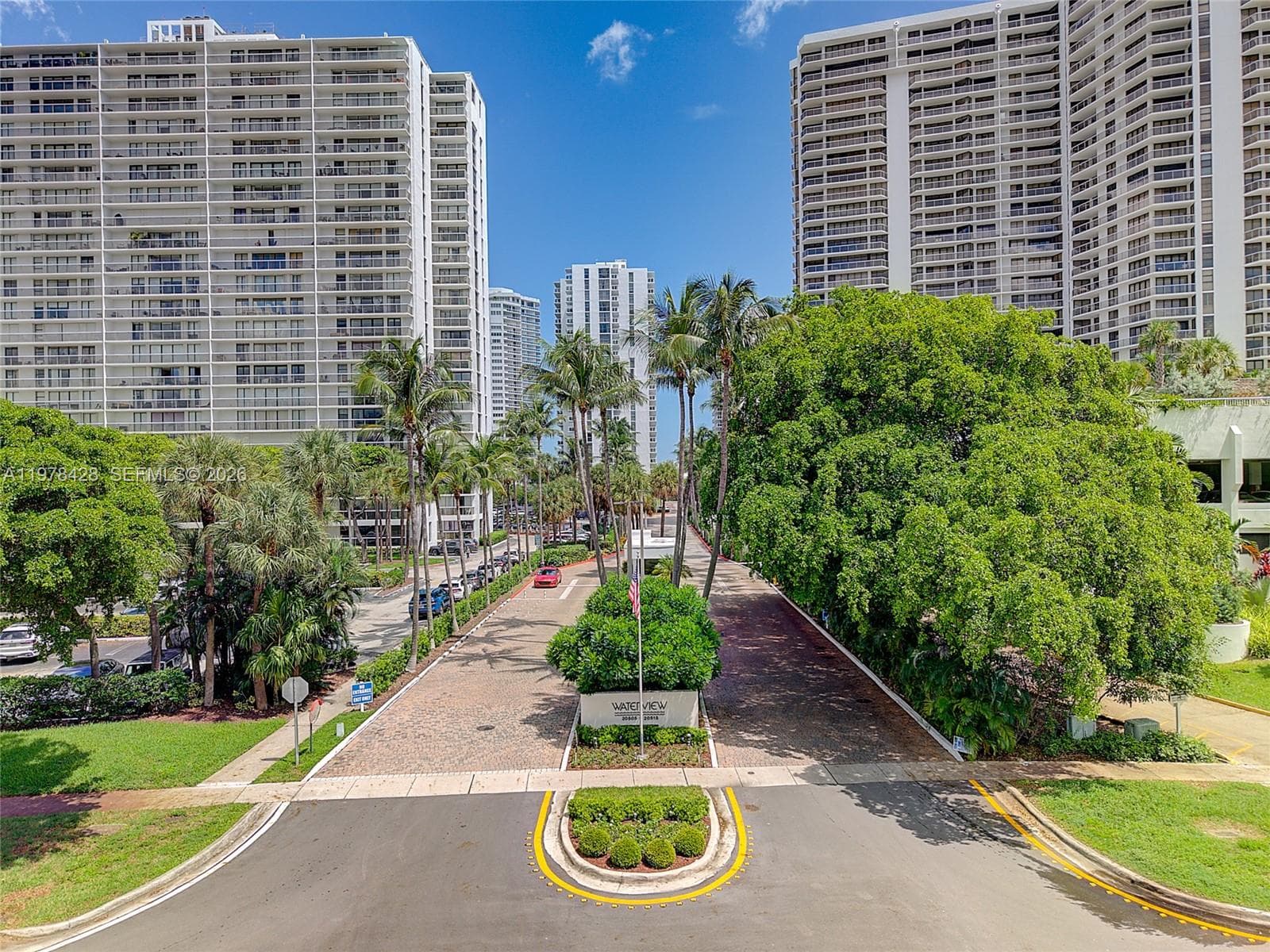 20515 E Country Club Dr # 849, Aventura FL 33180 — 49