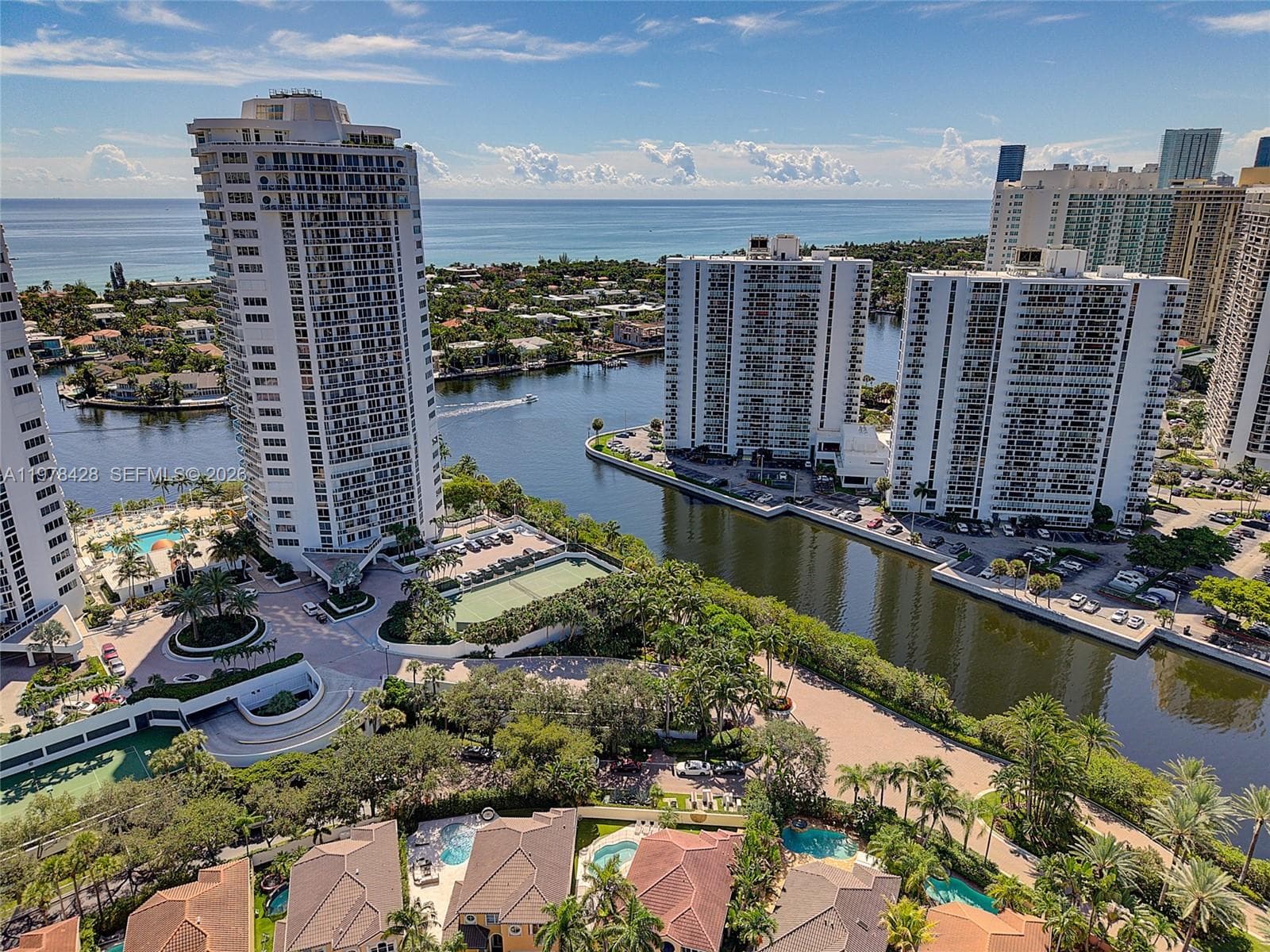 20515 E Country Club Dr # 849, Aventura FL 33180 — 45