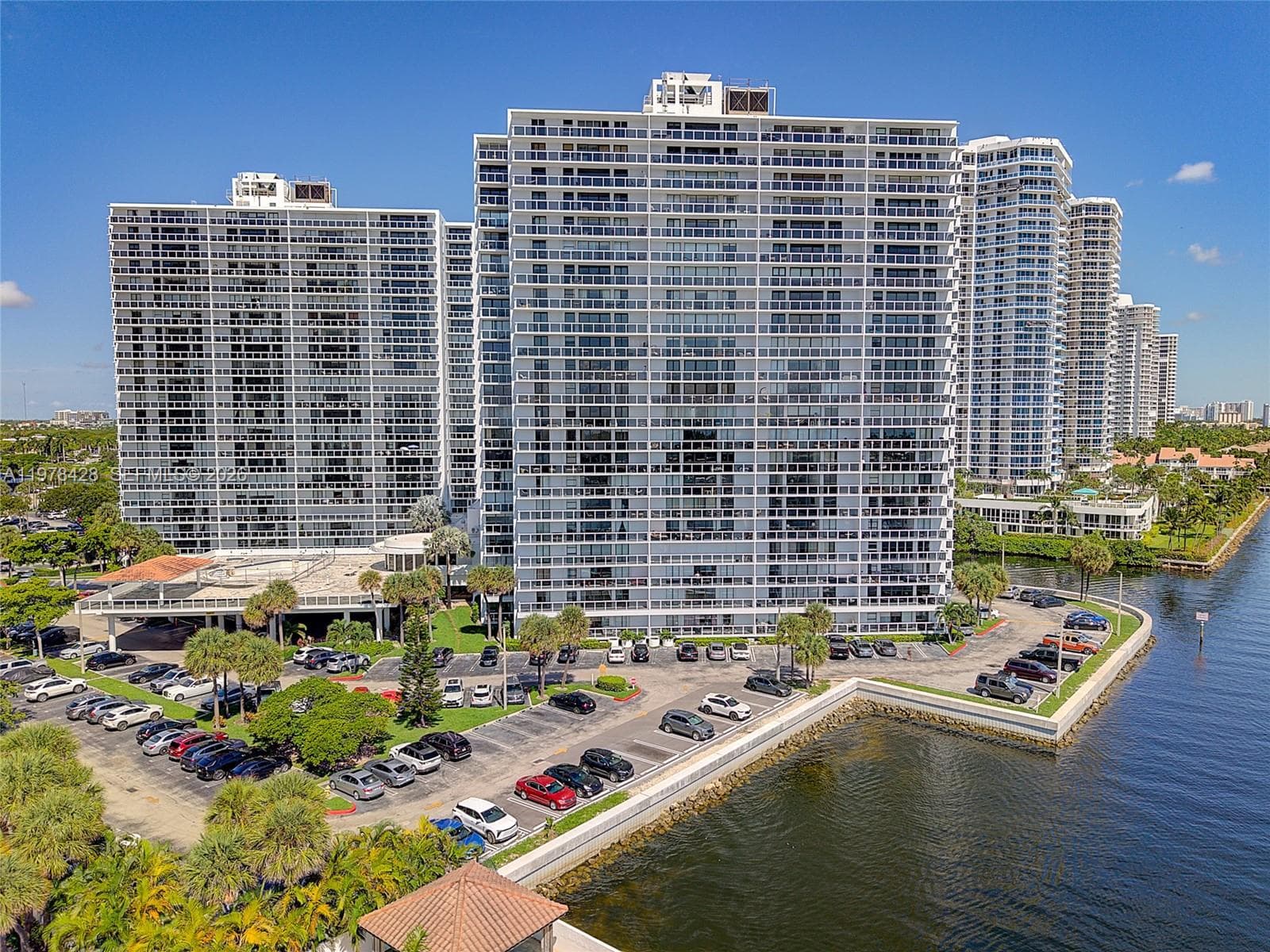 20515 E Country Club Dr # 849, Aventura FL 33180 — 37