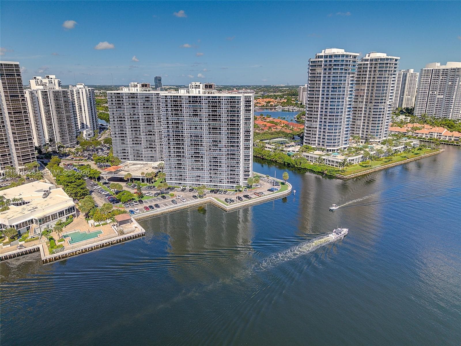 20515 E Country Club Dr # 849, Aventura FL 33180 — 35