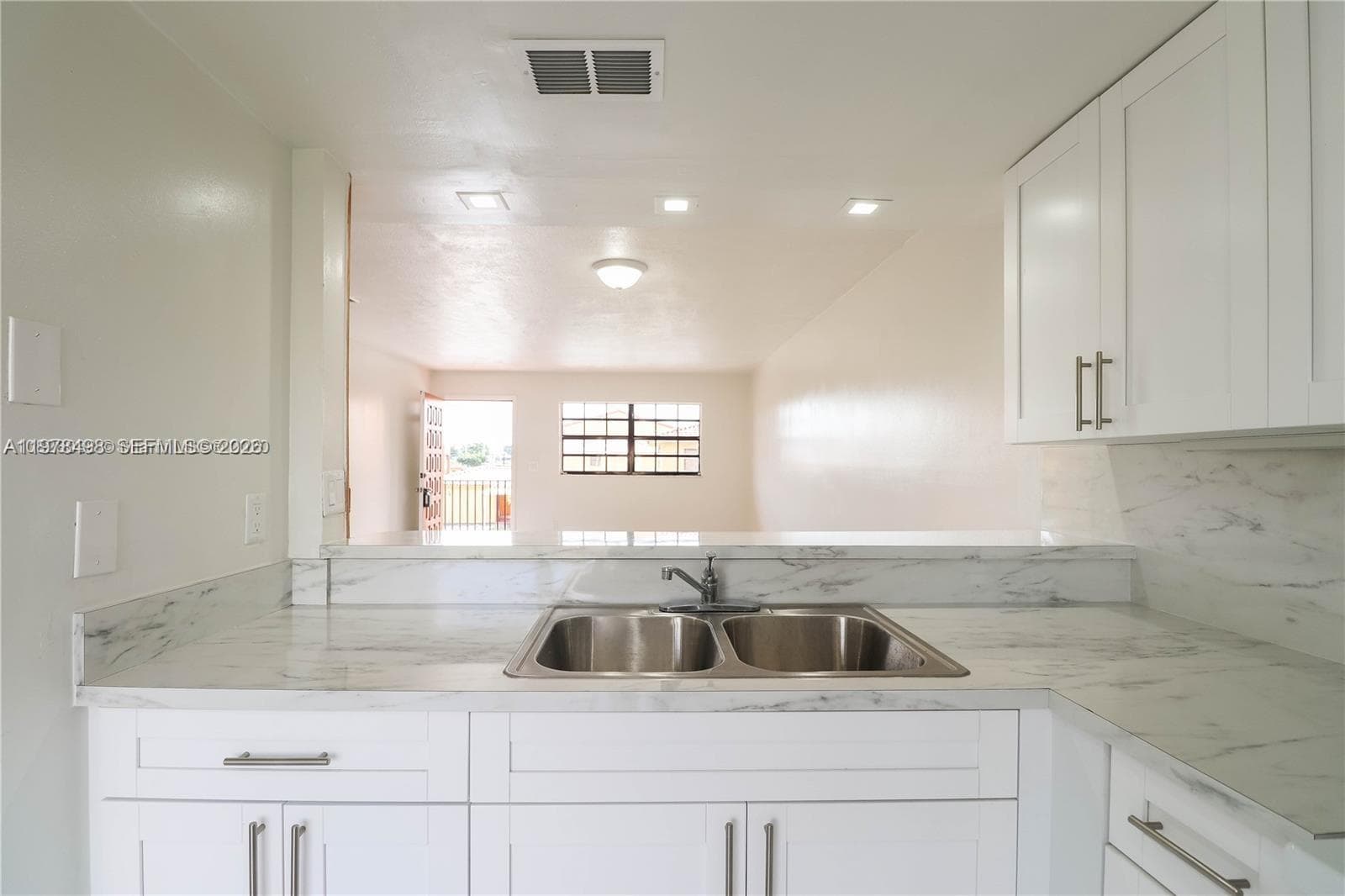 1279 W 51st Pl # 13, Hialeah FL 33012 — 10