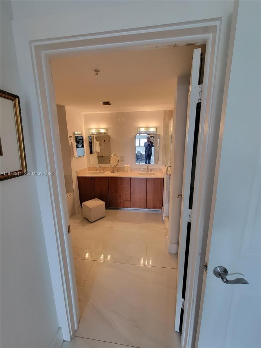 888 S Douglas Rd # 1110, Coral Gables FL 33134 — 15