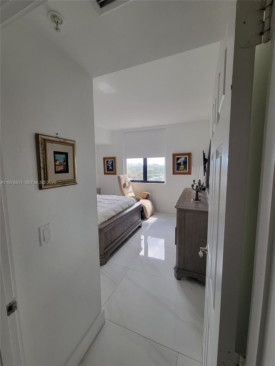 888 S Douglas Rd # 1110, Coral Gables FL 33134 — 11