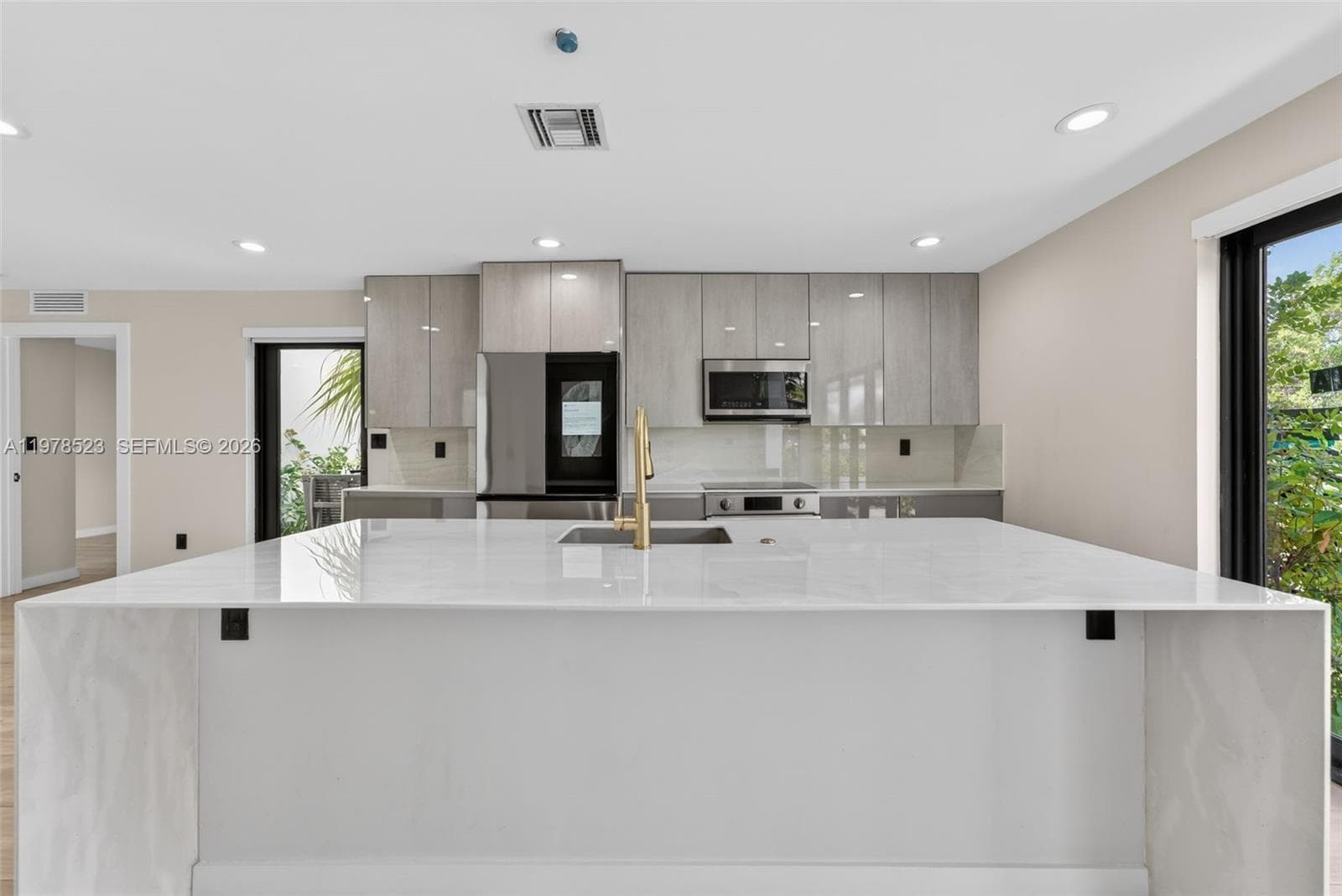 5101 N Miami Ave, Miami FL 33137 — 6
