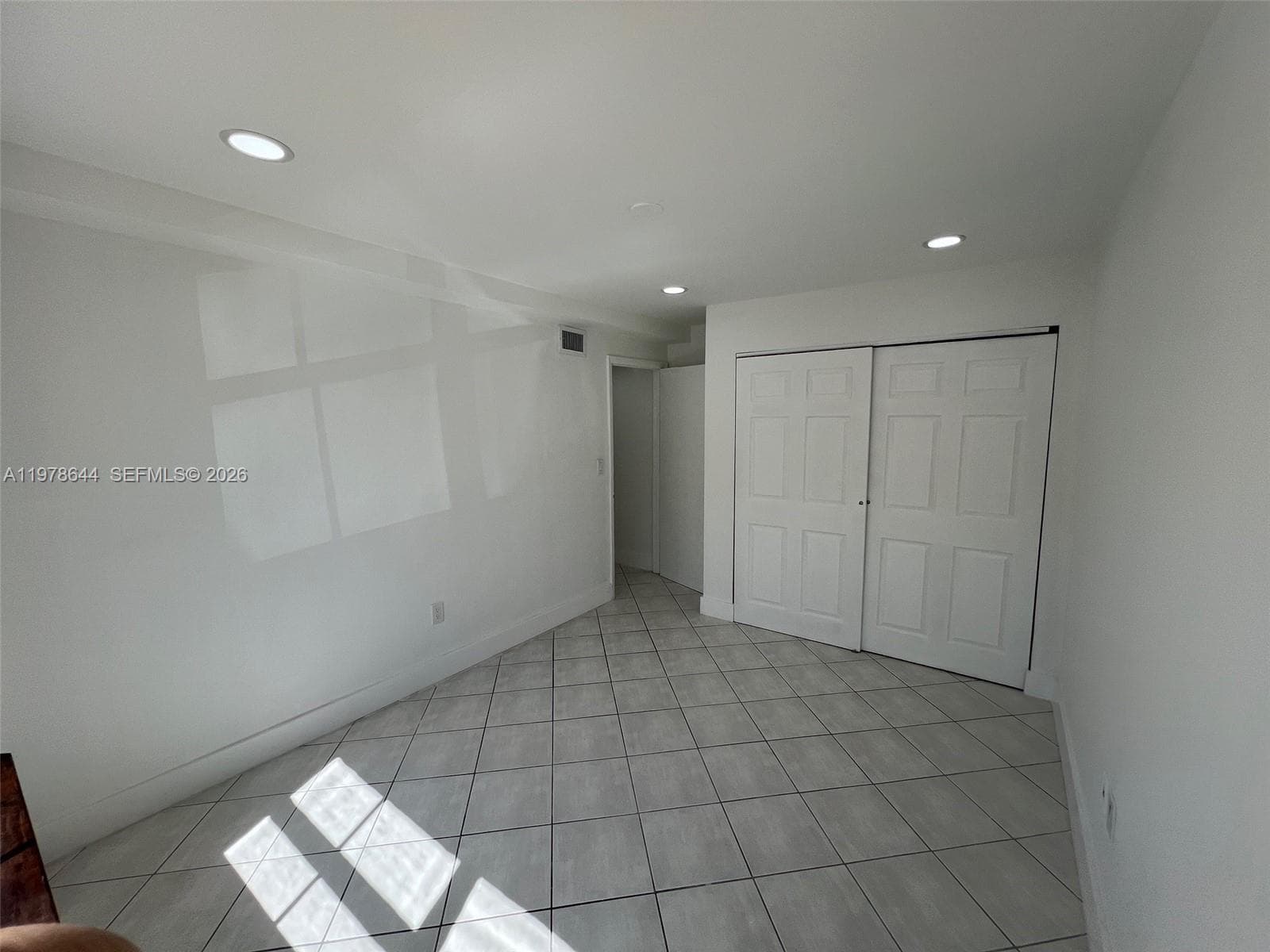 1308 Drexel Ave # 103, Miami Beach FL 33139 — 16