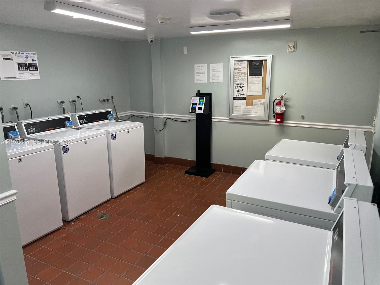 1308 Drexel Ave # 103, Miami Beach FL 33139 — 29