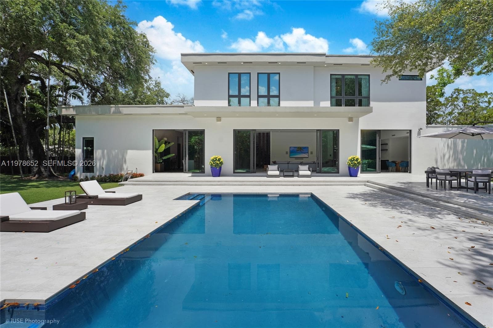 56 Samana Dr, Miami FL 33133 — 26