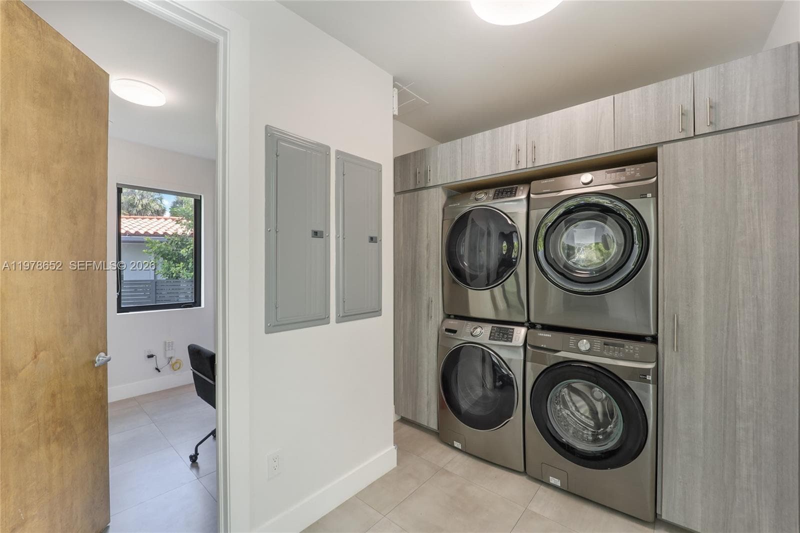 56 Samana Dr, Miami FL 33133 — 25