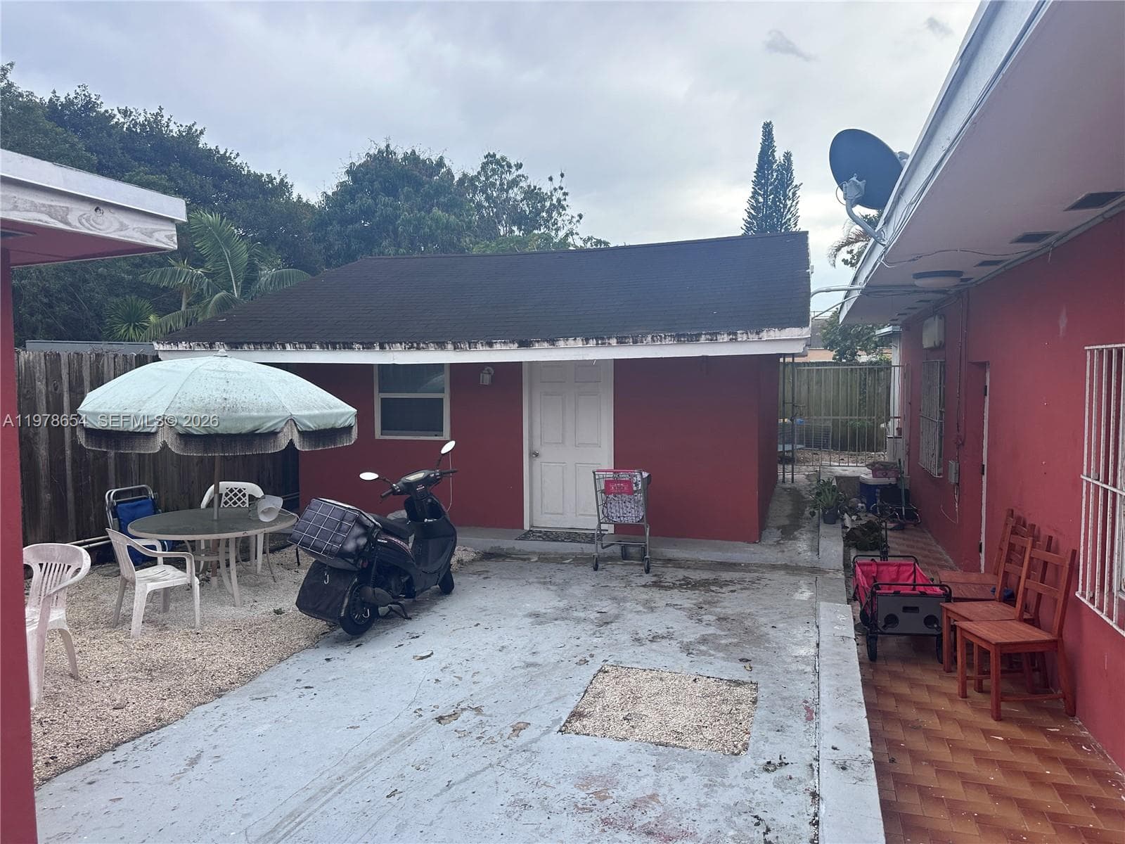 324 NW 47th St, Miami FL 33127 — 6