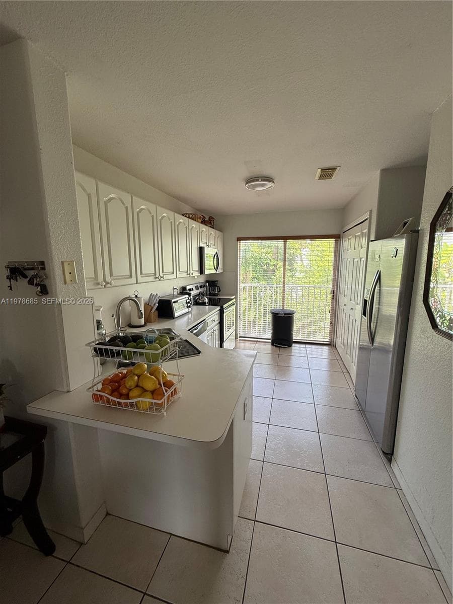 5605 NW 109th Ave # 76, Doral FL 33178 — 3