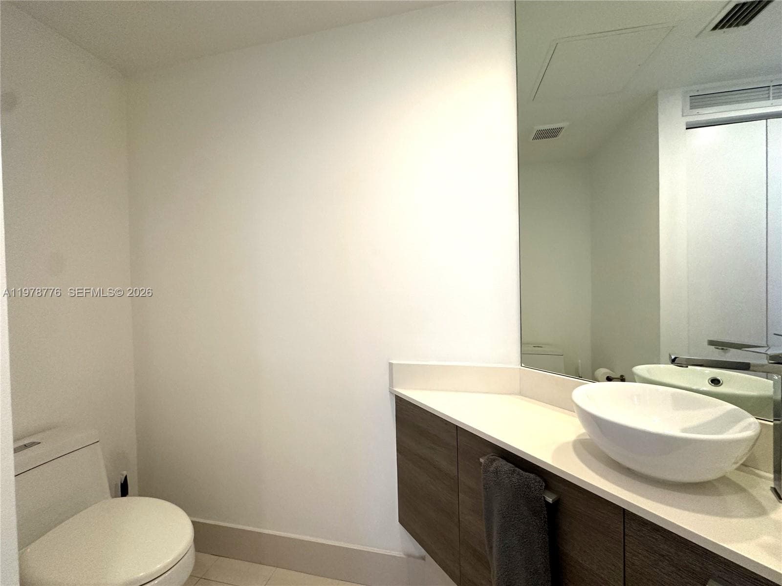 650 NE 32nd St # 2108, Miami FL 33137 — 16