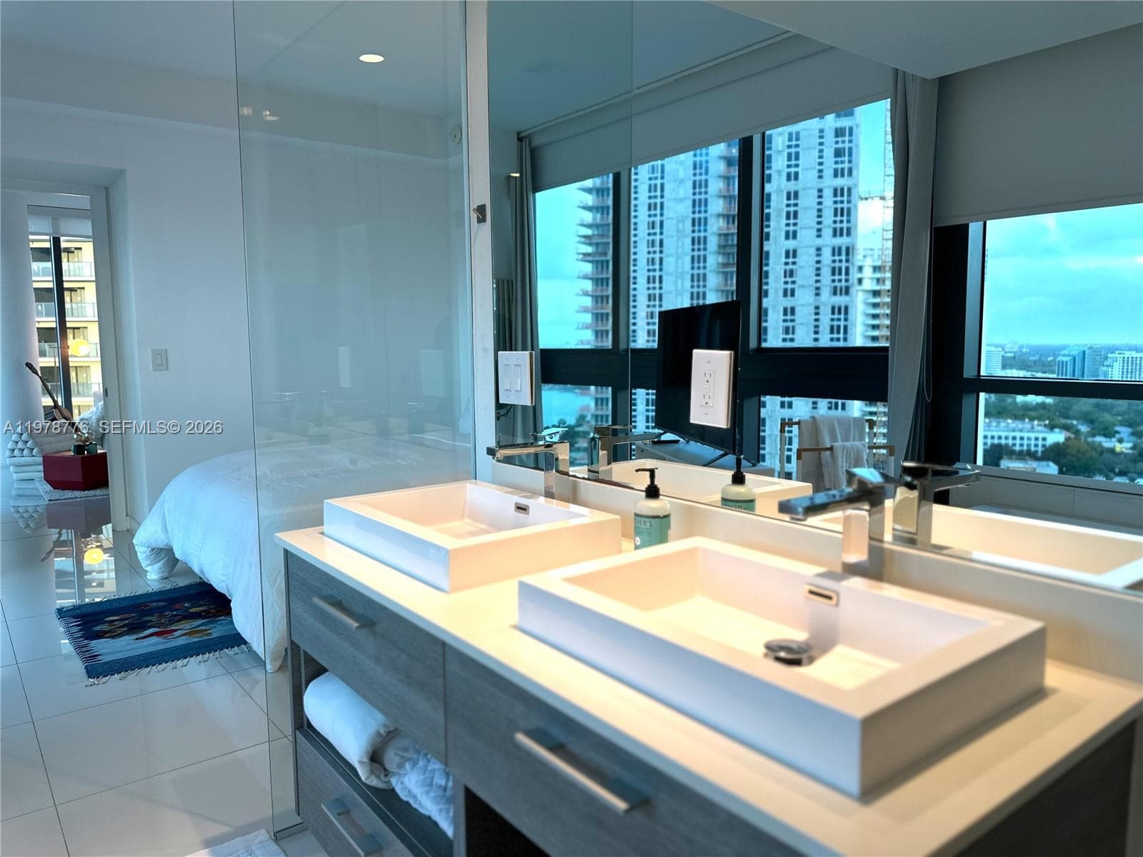 650 NE 32nd St # 2108, Miami FL 33137 — 11