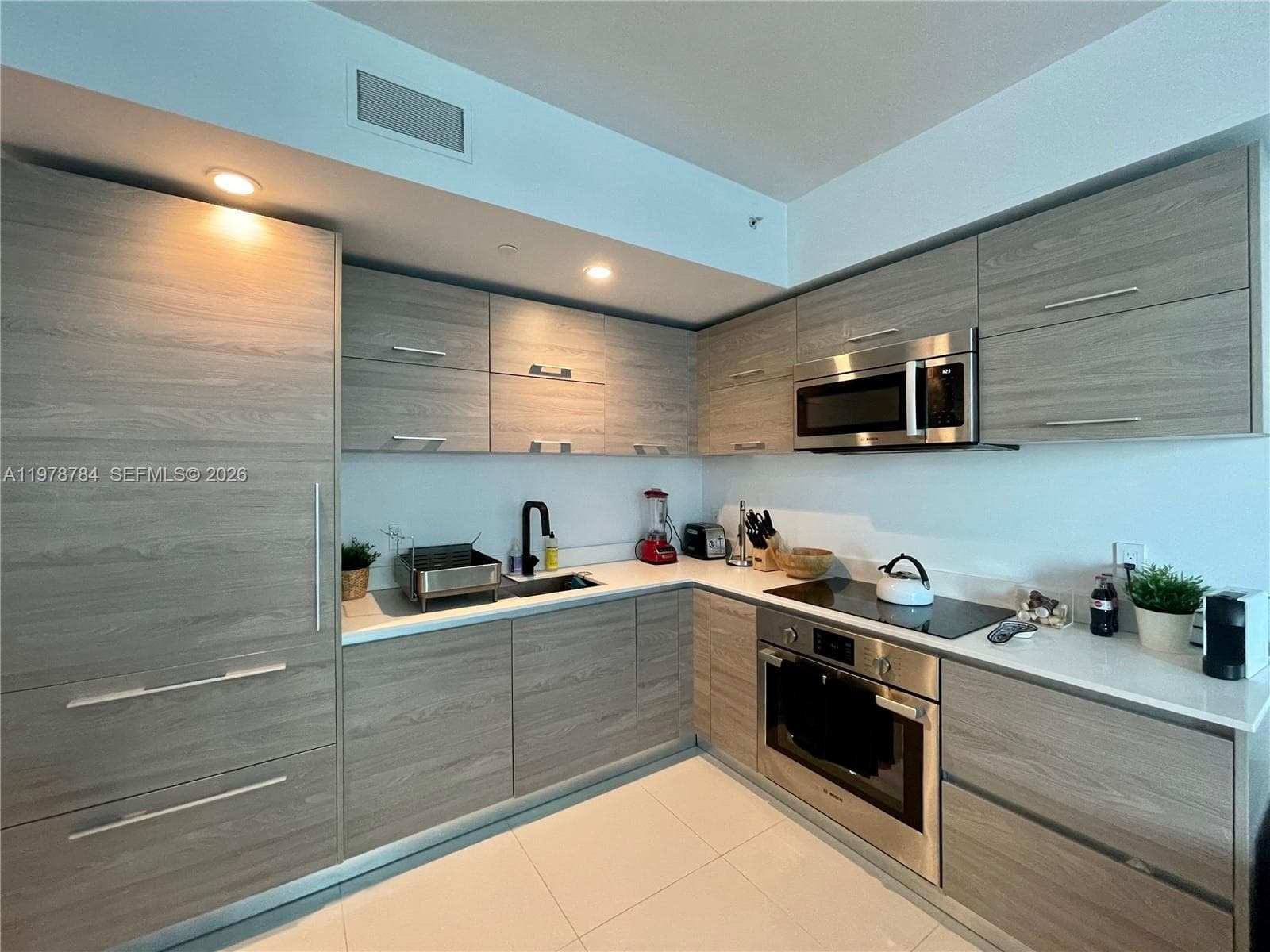 1300 S Miami Ave # 2408, Miami FL 33130 — 6