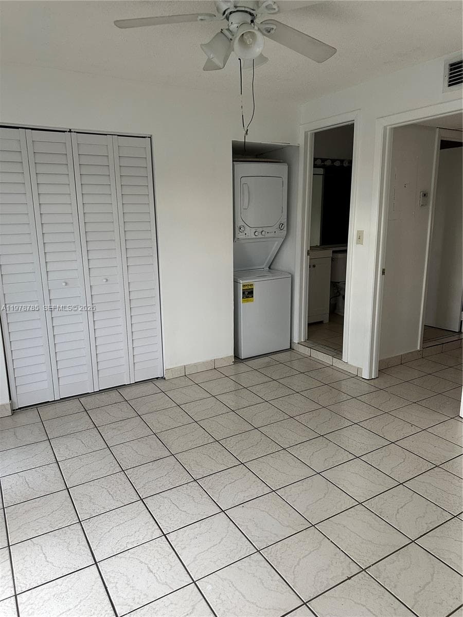 2194 W 60th St # 22213, Hialeah FL 33016 — 6