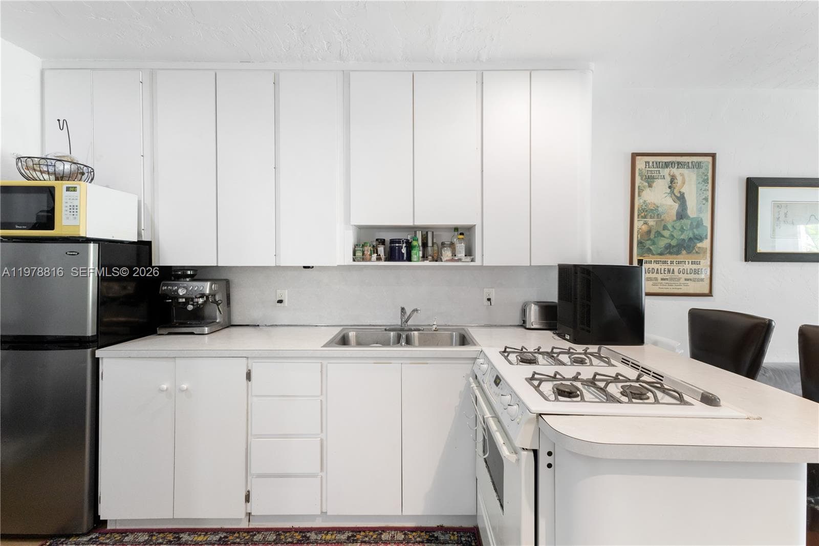 2445 Lake Pancoast Dr # J, Miami Beach FL 33140 — 5
