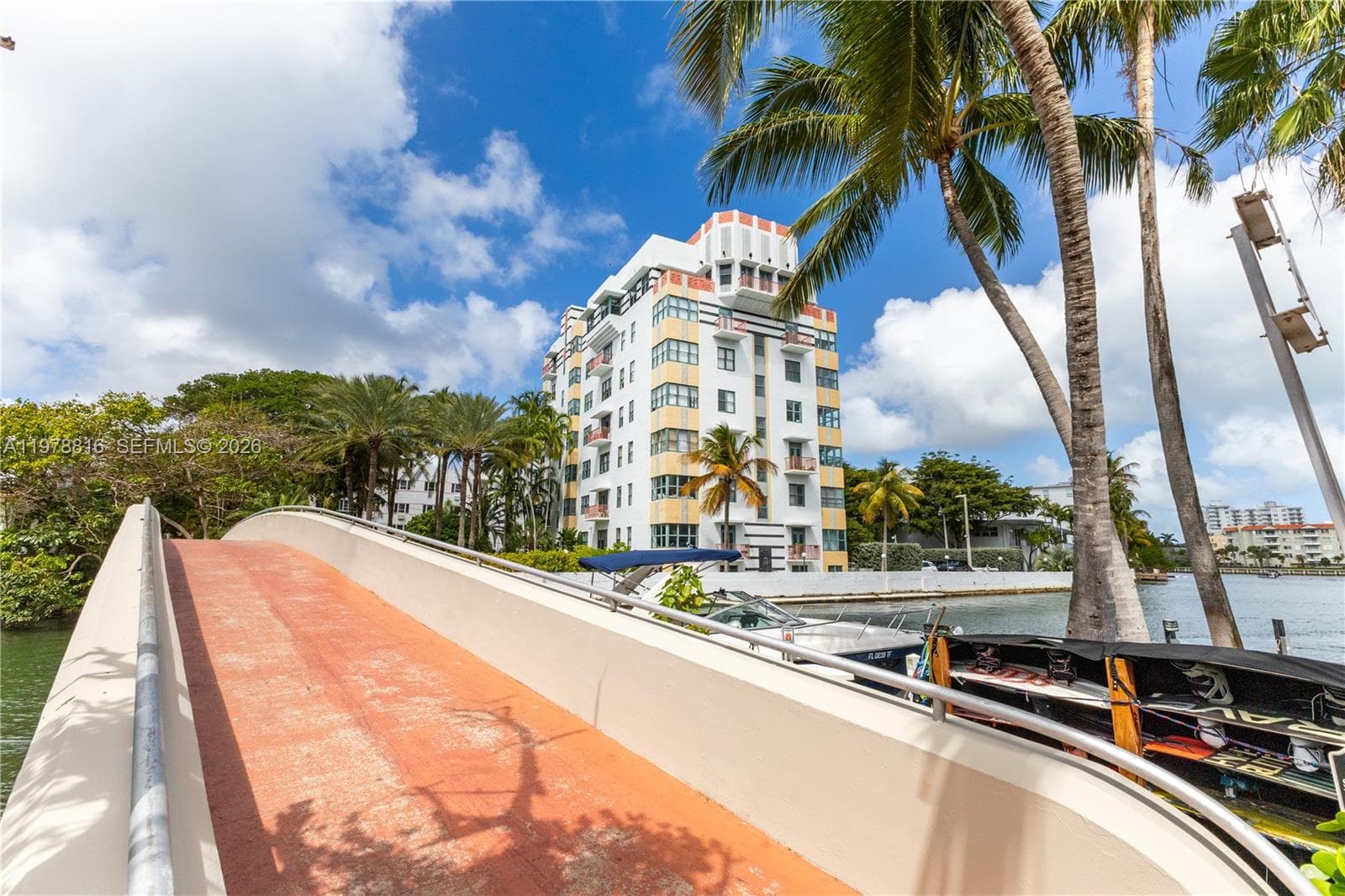 2445 Lake Pancoast Dr # J, Miami Beach FL 33140 — 31