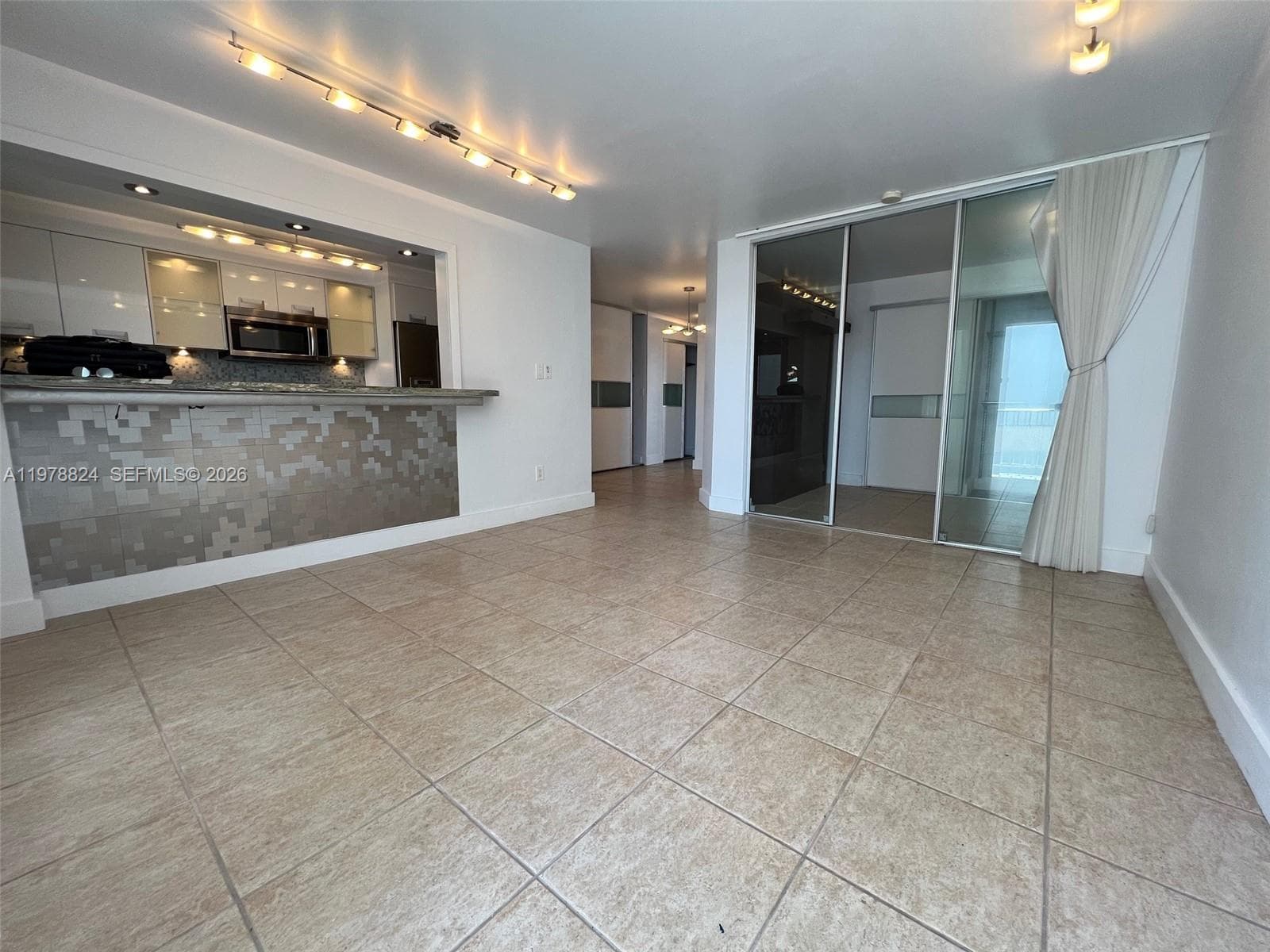 1340 Lincoln Rd # 705, Miami Beach FL 33139 — 7
