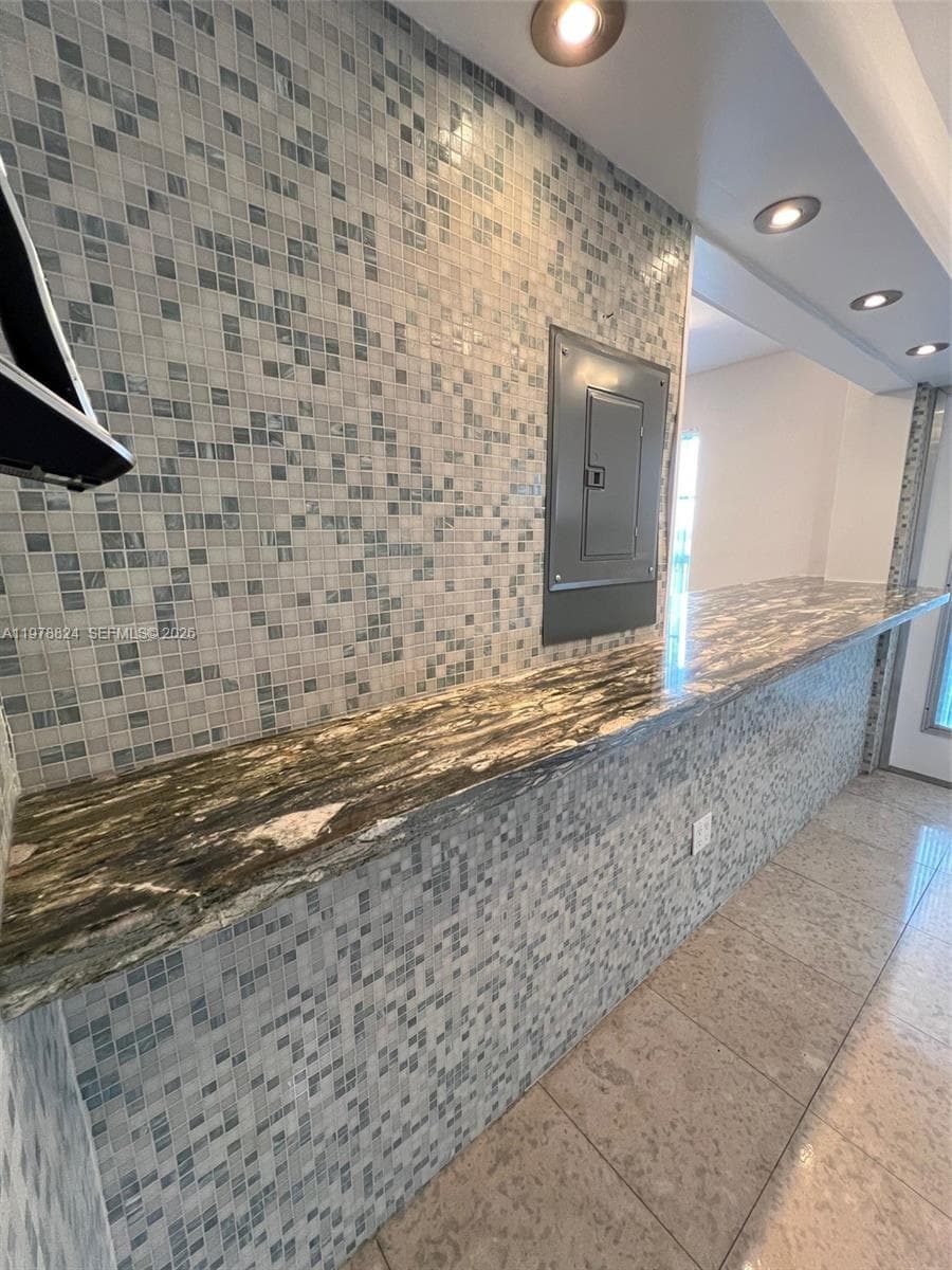 1340 Lincoln Rd # 705, Miami Beach FL 33139 — 9