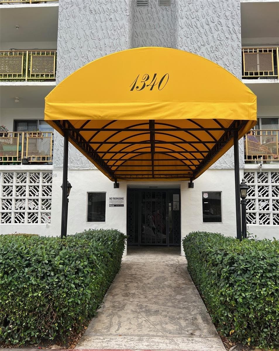 1340 Lincoln Rd # 705, Miami Beach FL 33139 — 19