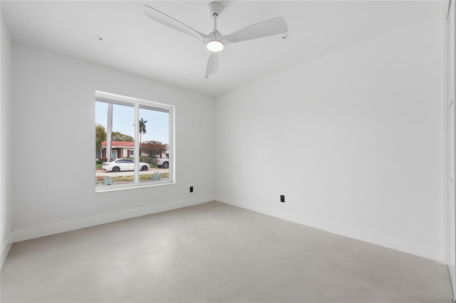 1850 NE 197th Terrace, Miami FL 33179 — 27