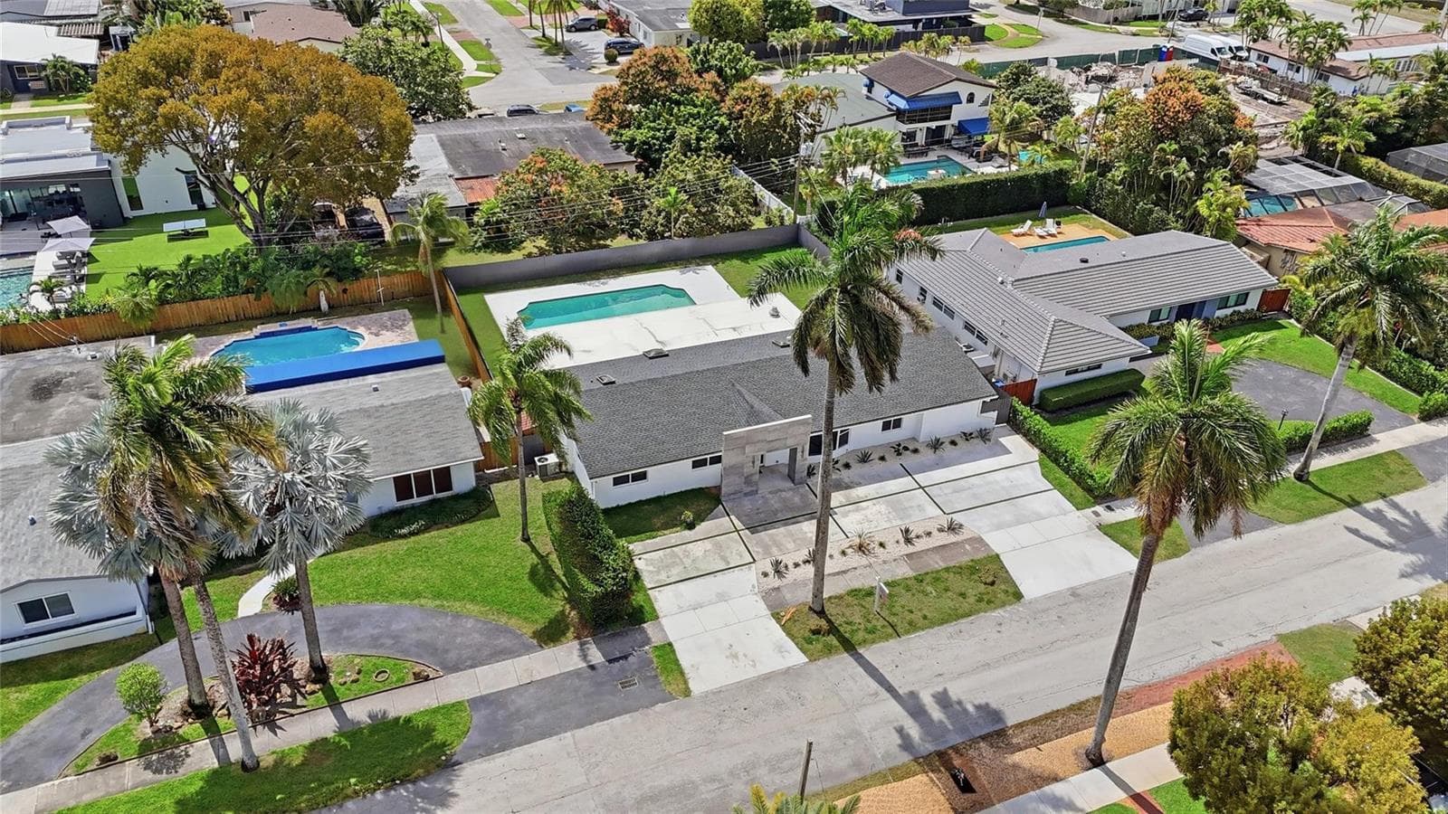 1850 NE 197th Terrace, Miami FL 33179 — 41